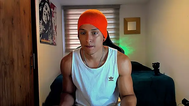 Snapshot of Liam_V chatting on January 26, 2:52 pm Liam V online show from January 26, 2:52 pm