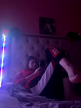 Flossy Vettie online show from November 28, 5:15 pm