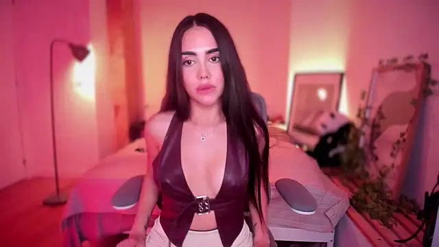 Snapshot of Lil_Gabby chatting on January 17, 8:01 pm Lil Gabby online show from January 17, 8:01 pm