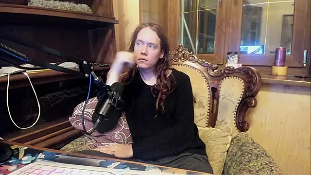 Snapshot of DavisKinky chatting on March 20, 5:58 pm DavisKinky online show from March 20, 5:58 pm