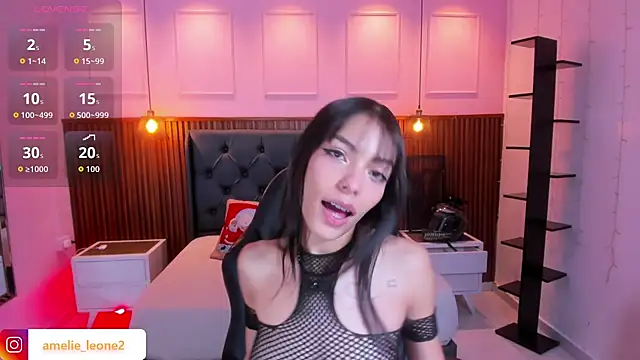 AMELIELEONE online show from November 22, 12:15 pm