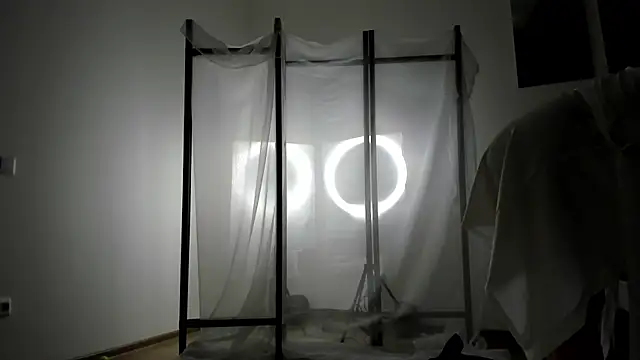 ChloeTayaa online show from March 6, 6:43 am