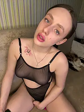 Lisaaan online show from March 16, 7:06 pm