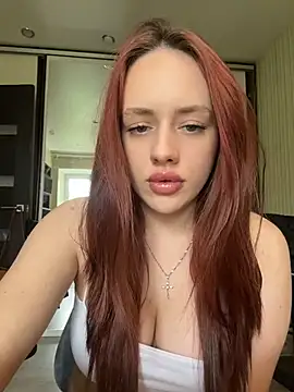 Snapshot of Lisaaan chatting on July 8, 8:08 am Lisaaan online show from July 8, 8:08 am