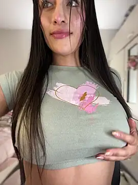 Emmily 19 online show from February 12, 11:00 pm