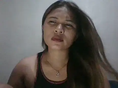 Snapshot of wildsexypinay33x chatting on February 5, 2:40 am wildsexypinay33x online show from February 5, 2:40 am