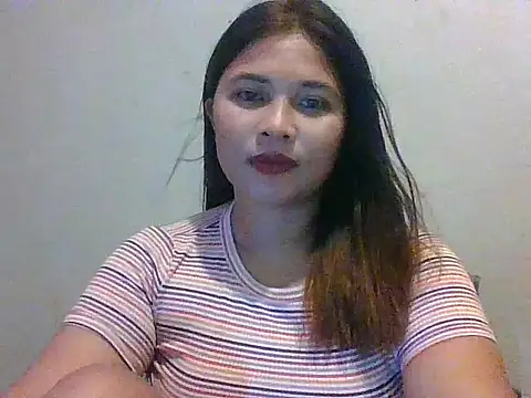 Snapshot of wildsexypinay33x chatting on November 1, 2:24 am wildsexypinay33x online show from November 1, 2:24 am