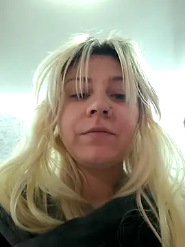 Snapshot of ScarletCallings420 chatting on January 13, 3:06 pm ScarletCallings420 online show from January 13, 3:06 pm