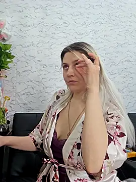 Snapshot of ScarletCallings420 chatting on March 28, 8:30 pm ScarletCallings420 online show from March 28, 8:30 pm