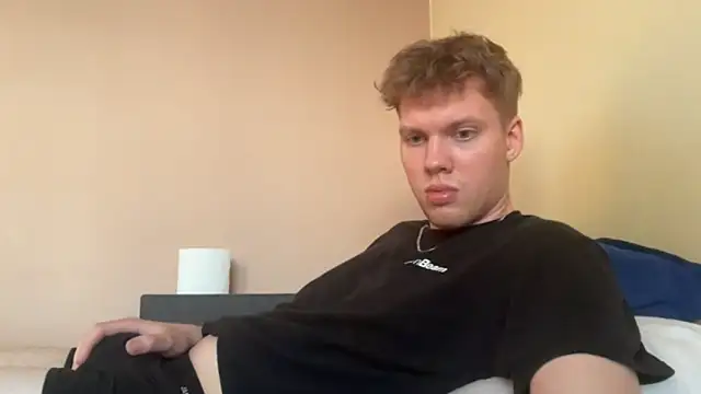 sexybooii6968 online show from September 30, 3:39 pm