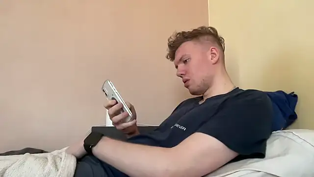 sexybooii6968 online show from March 1, 11:34 am