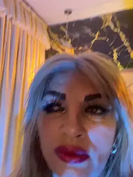 Snapshot of scarlett_sexx69 chatting on February 17, 11:40 am scarlett sexx69 online show from February 17, 11:40 am