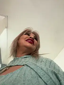 Snapshot of scarlett_sexx69 chatting on February 27, 11:43 am scarlett sexx69 online show from February 27, 11:43 am