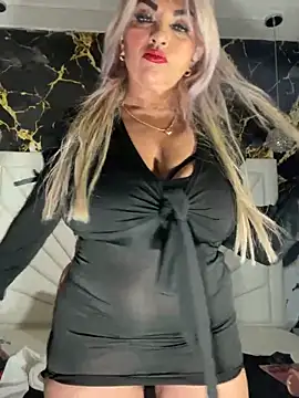 Snapshot of scarlett_sexx69 chatting on March 4, 11:49 am scarlett sexx69 online show from March 4, 11:49 am