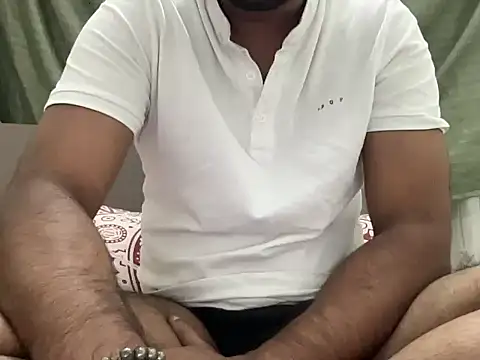 Snapshot of Greekartsguru chatting on October 18, 1:56 pm Greekartsguru online show from October 18, 1:56 pm