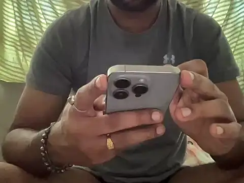 Snapshot of Greekartsguru chatting on February 7, 9:46 am Greekartsguru online show from February 7, 9:46 am