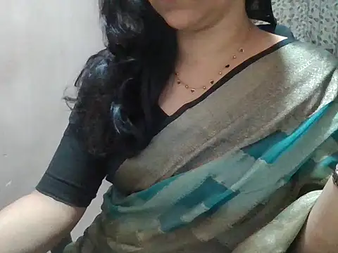 Pinky 4 online show from May 6, 1:27 pm