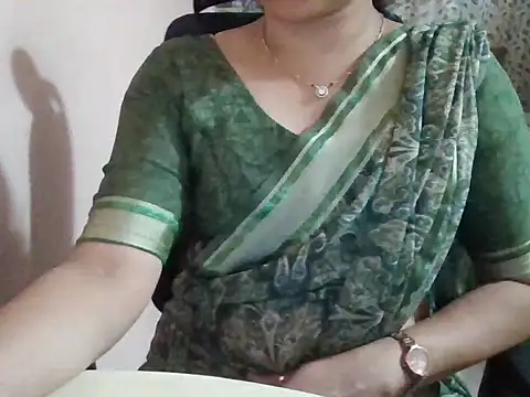 Pinky 4 online show from May 8, 6:13 pm