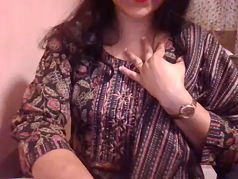 Pinky 4 online show from May 31, 1:25 am