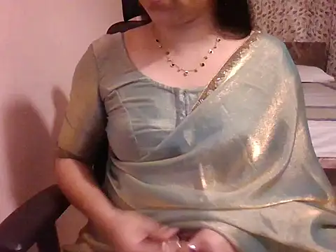 Pinky 4 online show from June 6, 5:39 pm
