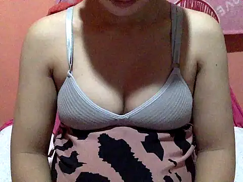 Snapshot of spankmybootyxxx chatting on August 2, 5:11 pm spankmybootyxxx online show from August 2, 5:11 pm