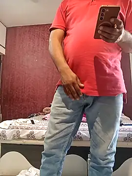 Snapshot of hornydick4you chatting on February 19, 6:20 am hornydick4you online show from February 19, 6:20 am