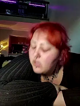 Cutegothcrybabyx online show from October 26, 10:36 pm