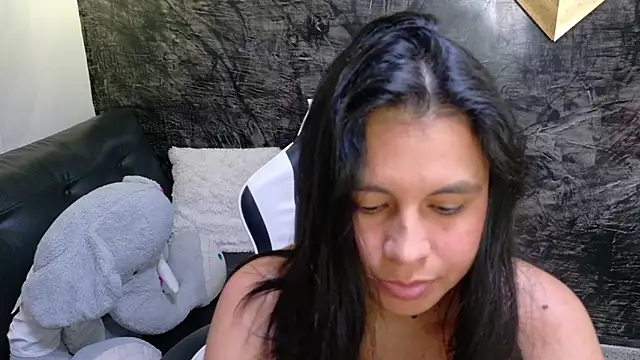 olivia love  online show from July 2, 12:43 am
