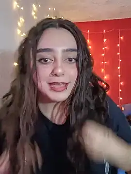 Snapshot of IvonneT chatting on May 30, 10:07 pm IvonneT online show from May 30, 10:07 pm
