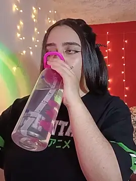 Snapshot of IvonneT chatting on June 20, 11:40 pm IvonneT online show from June 20, 11:40 pm