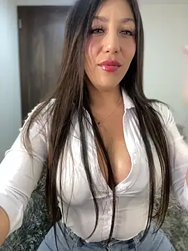 MiaJones21 online show from May 5, 12:18 am