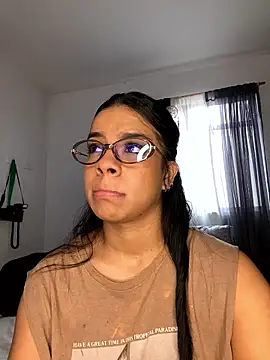 trianawhite online show from January 15, 3:05 pm