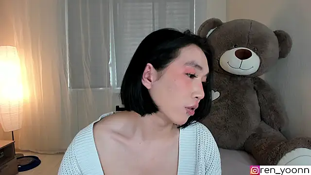 Ren yoon online show from March 28, 1:43 pm