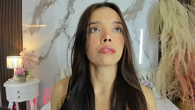 Snapshot of hannahill69 chatting on November 11, 5:07 am hannahill69 online show from November 11, 5:07 am