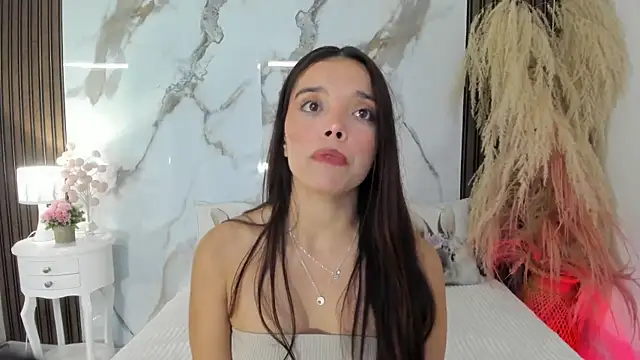 Snapshot of hannahill69 chatting on November 12, 4:57 am hannahill69 online show from November 12, 4:57 am