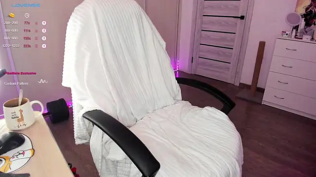 Ophelia mm online show from March 23, 6:37 am