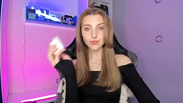 CassiaBlade1 online show from March 16, 7:17 pm