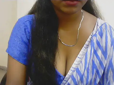 Snapshot of LovingPihu chatting on July 28, 6:31 am LovingPihu online show from July 28, 6:31 am