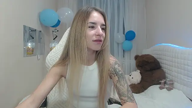 Snapshot of DeboraHorny chatting on October 2, 5:58 am DeboraHorny online show from October 2, 5:58 am