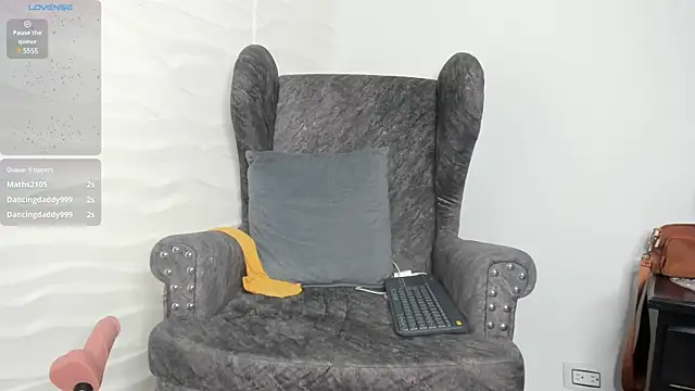 Snapshot of Keyla_Milf chatting on March 21, 6:05 am Keyla Milf online show from March 21, 6:05 am