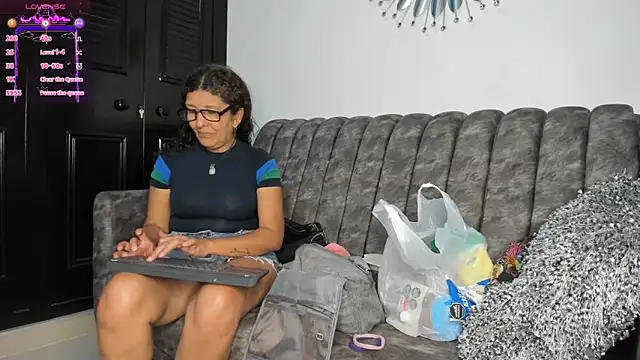 Snapshot of Keyla_Milf chatting on October 1, 2:50 am Keyla Milf online show from October 1, 2:50 am