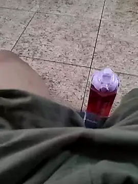 Snapshot of vini4016 chatting on January 23, 7:29 pm vini4016 online show from January 23, 7:29 pm