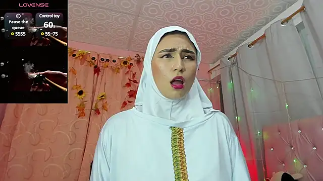 Snapshot of DarshaKhemu chatting on February 7, 11:55 pm DarshaKhemu online show from February 7, 11:55 pm