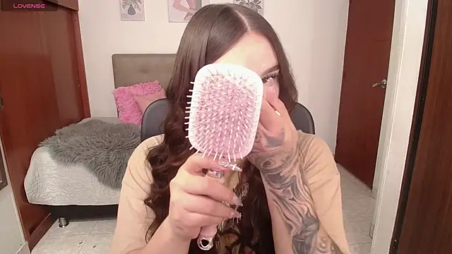 Miley Baker online show from December 4, 2:48 pm