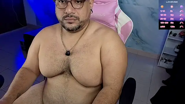 Snapshot of jacoob_woods chatting on May 26, 12:45 pm jacoob woods online show from May 26, 12:45 pm