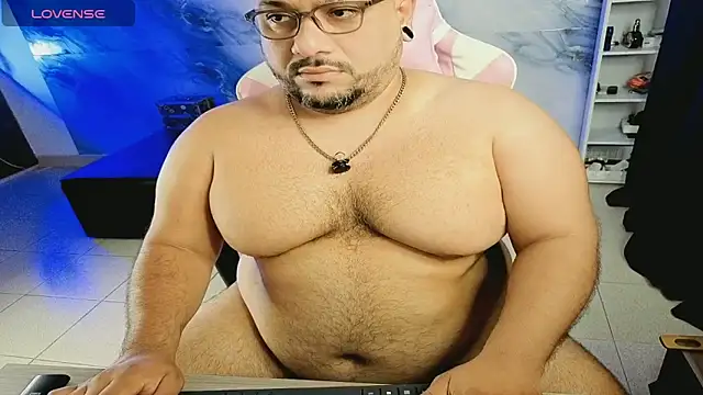 Snapshot of jacoob_woods chatting on May 30, 1:19 pm jacoob woods online show from May 30, 1:19 pm