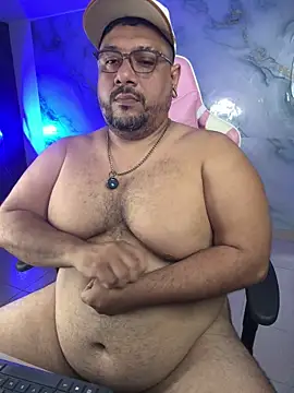 Snapshot of jacoob_woods chatting on June 2, 1:24 pm jacoob woods online show from June 2, 1:24 pm