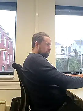 Snapshot of Tj1sen chatting on December 19, 12:45 pm Tj1sen online show from December 19, 12:45 pm