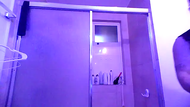 Snapshot of TheHellBilly chatting on September 23, 2:14 am TheHellBilly online show from September 23, 2:14 am