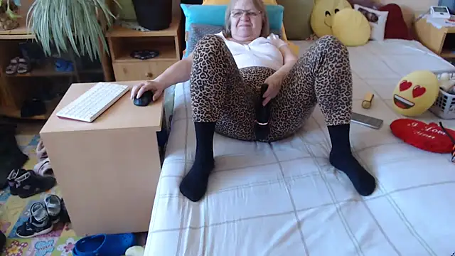 Margaret-milf online show from April 23, 3:25 pm